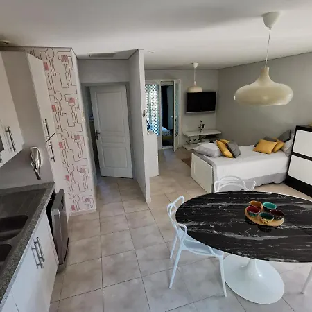 Camille Apartment